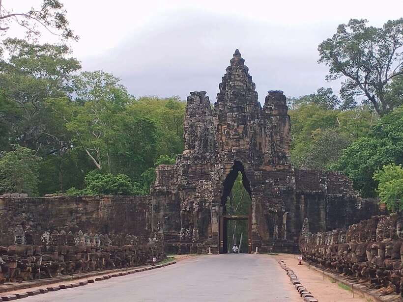 Siem Reap: Angkor Wat Private Tour by Tuk-Tuk - Banteay Kdei and the final temple visit