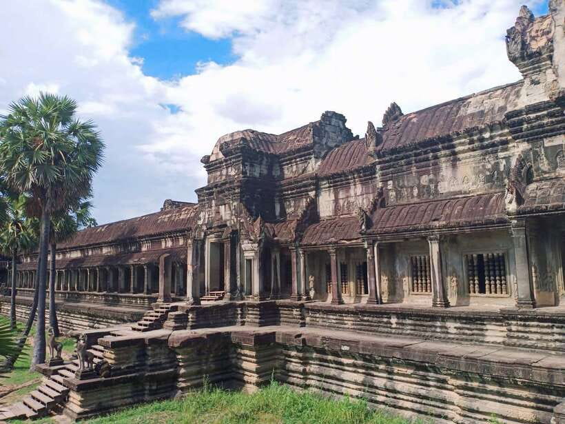 Siem Reap: Angkor Wat Private Tour by Tuk-Tuk - What the driver does, and what the driver does not do