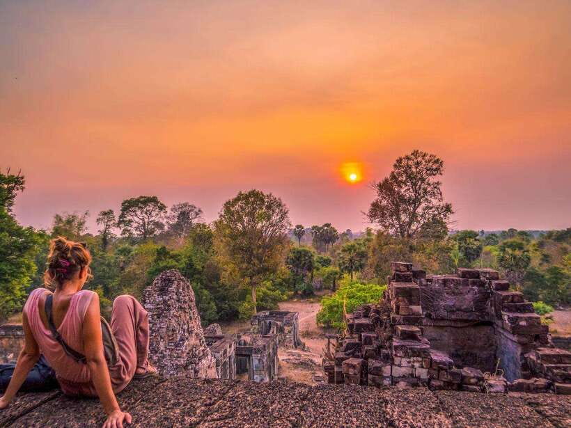 Siem Reap: Angkor Wat: Small-Group with Sunset Tour - What the $19 tour really covers