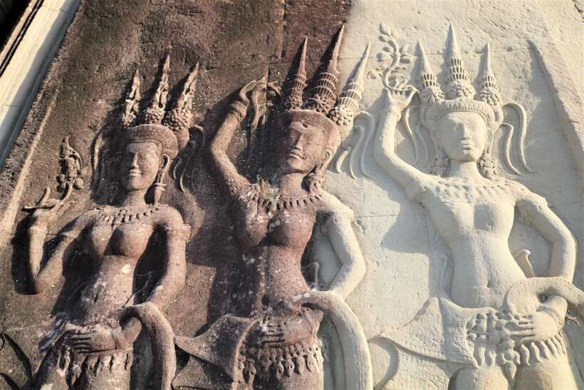 Siem Reap: Angkor Wat Sunrise and Best Temples Tour - Angkor Thom and the stone faces of Bayon