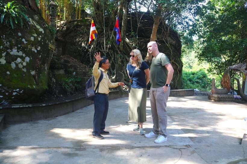 Siem Reap: Angkor Wat Sunrise and Best Temples Tour - What the $26 price really covers