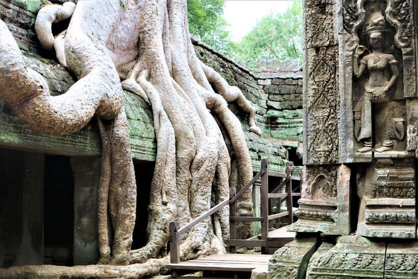 Siem Reap: Angkor Wat Sunrise and Best Temples Tour - Exploring Angkor Wat before breakfast