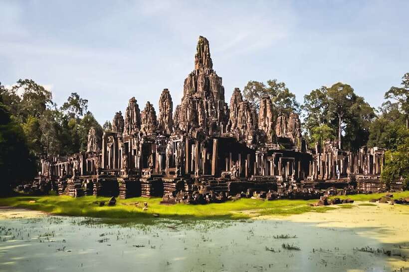 Siem Reap: Angkor Wat Sunrise and Full-Day Sightseeing Tour - Ta Prohm and the Tomb Raider connection