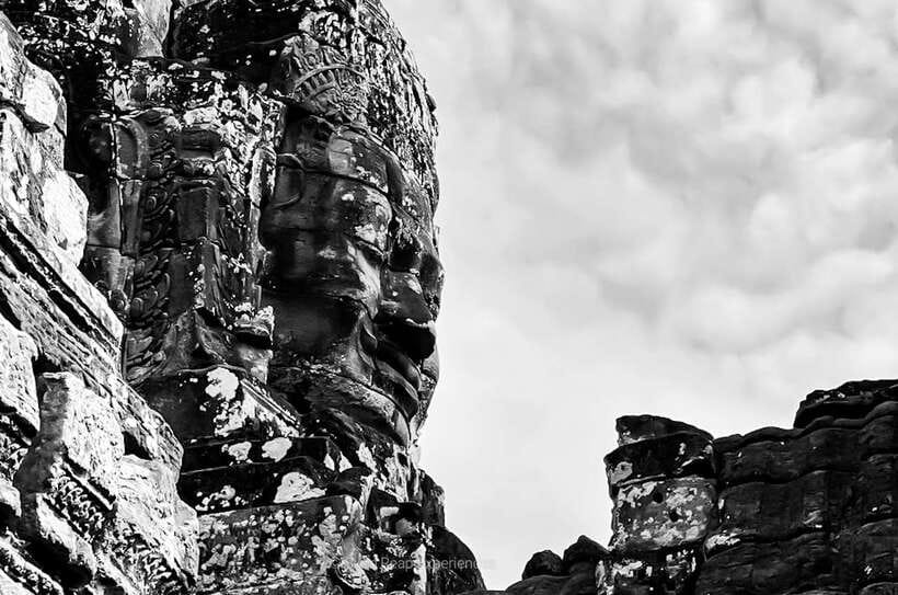 Siem Reap: Angkor Wat Sunrise or Sunset Guided Tour - Bayon and its famous smiling faces
