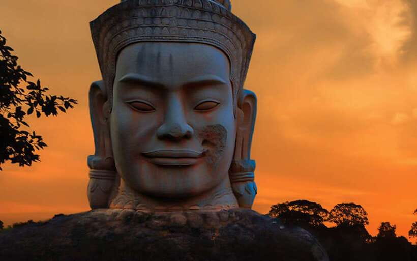 Siem Reap: Angkor Wat Sunrise or Sunset Guided Tour - What the guide adds to the day