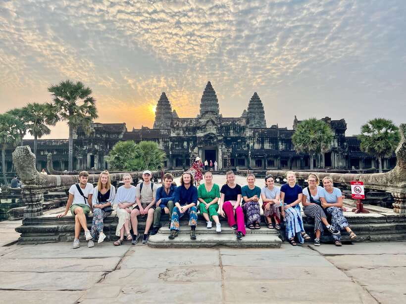 Siem Reap: Angkor Wat Sunrise Small Group tour and Breakfast - Bayon’s smiling faces and the center of the royal city