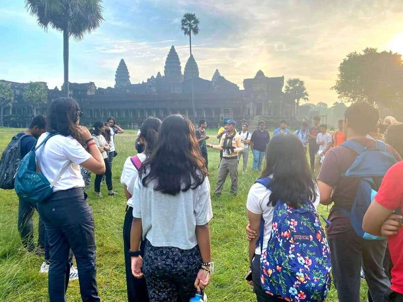 Siem Reap: Angkor Wat Sunrise Tour With Small Group - Ta Prohm and the power of the trees