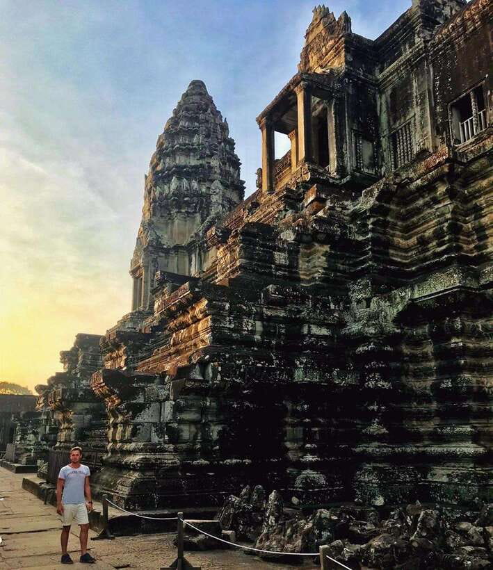 Siem Reap: Angkor Wat Sunrise Tour with Spanish Guide - Banteay Srei, the long final leg