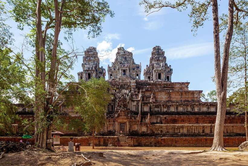 Siem Reap: Angkor Wat Tour Explore The Most Iconic Temples - Why sunrise at Angkor Wat is worth the early start