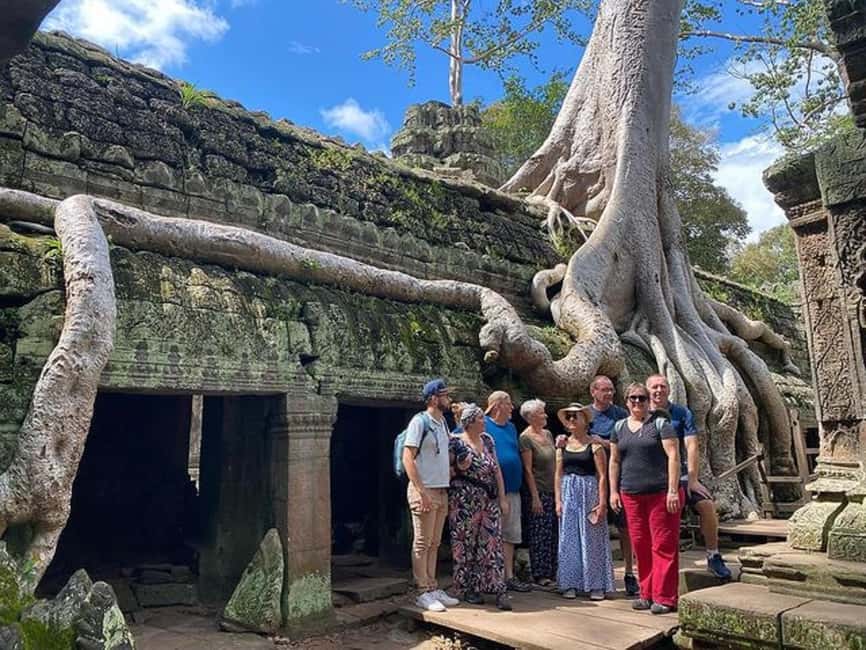 Siem Reap: Angkor Wat Tour with French-Speaking Guide - Key points to know before booking
