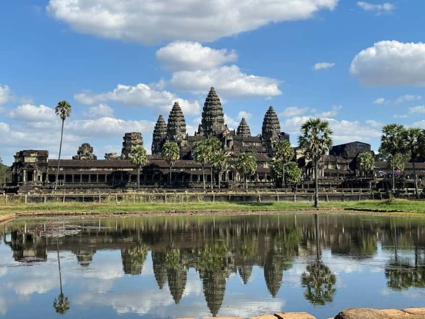 Siem Reap: Angkor Wat Tour with French-Speaking Guide - Starting at the South Gate and Angkor Thom