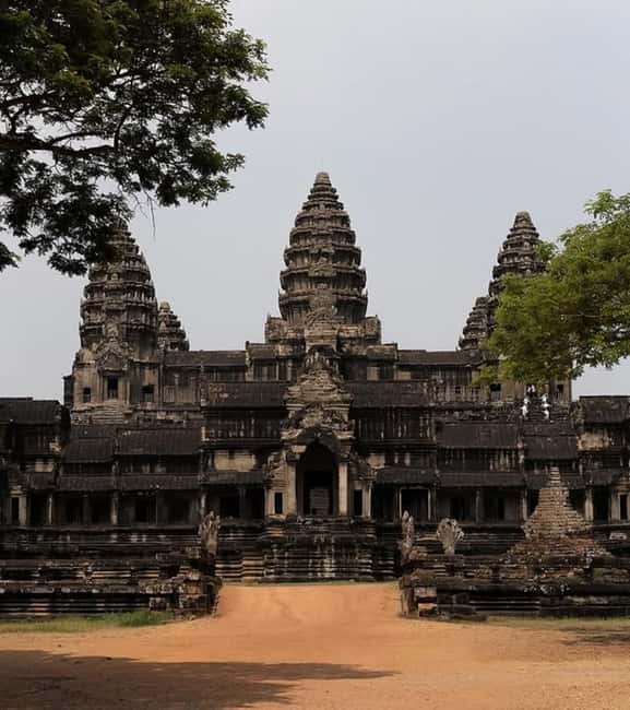 Siem Reap: Angkor Wat Tour with Italian-Speaking Guide - Why an Italian-speaking guide changes the Angkor visit