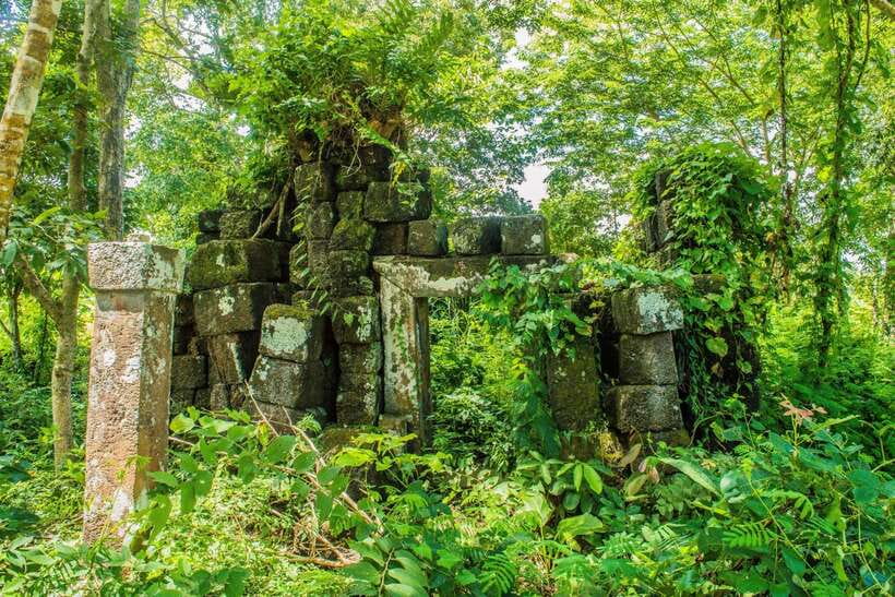 Siem Reap: Day Trip to Koh Ker and Beng Mealea Temples - The one-hour transfer to Beng Mealea
