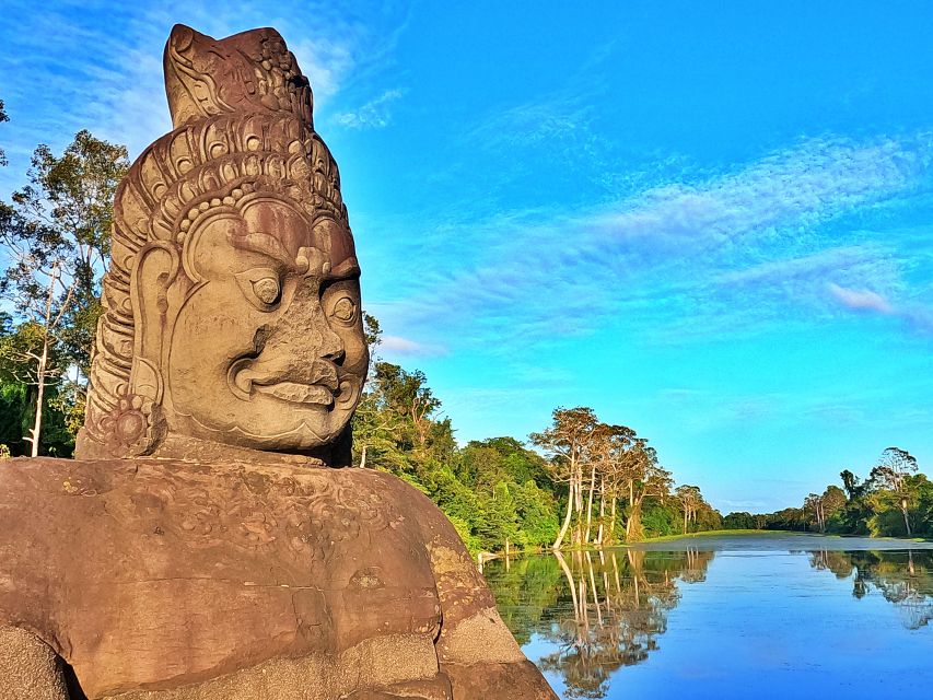 Siem Reap - Discover Angkor Wat by Jeep - Why the vintage Jeep is more than a gimmick