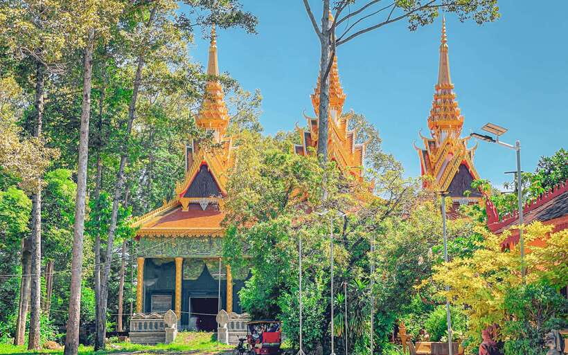 Siem Reap: FREE Market & Local Temple Tour - What the guide adds in 90 minutes