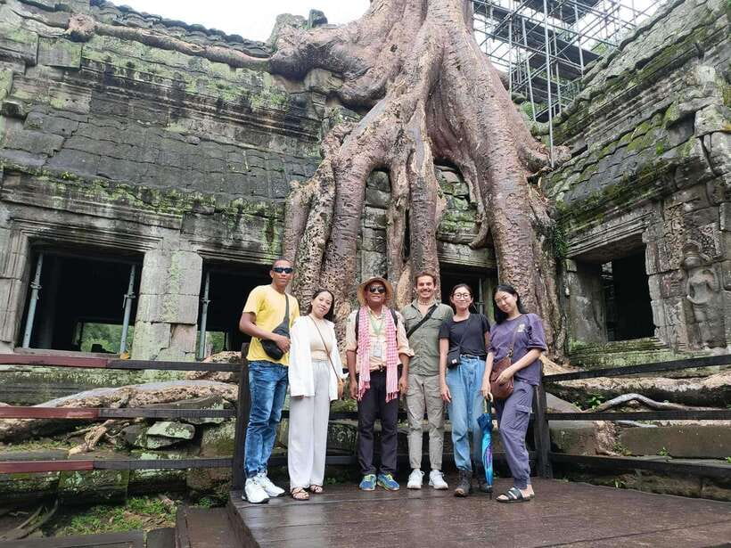 Siem Reap: Full-Day Angkor Wat Guided Tour with Sunset - The morning ride from Siem Reap