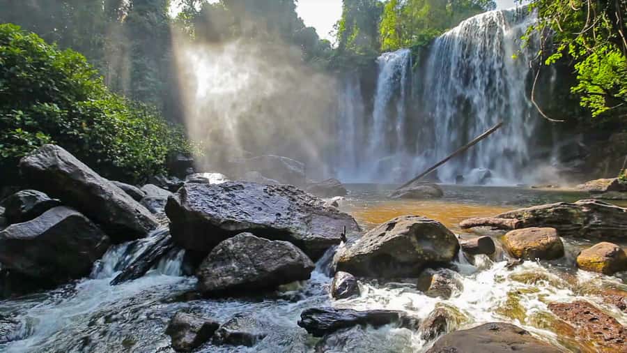 Siem Reap: Private 4-Day Angkor Wat and Phnom Kulen Tour - Day two: Angkor Thom and Ta Prohm