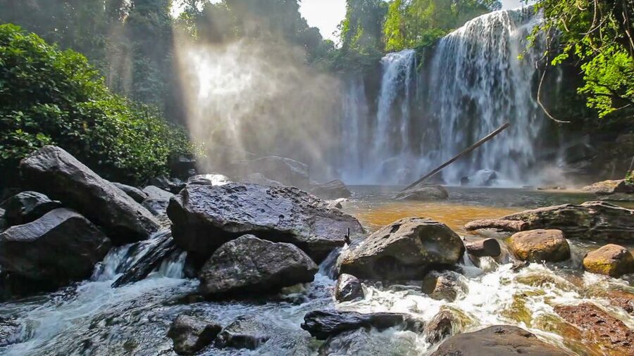 Siem Reap: Private 4-Day Angkor Wat and Phnom Kulen Tour - Day three: lesser-known monuments and Angkor Wat