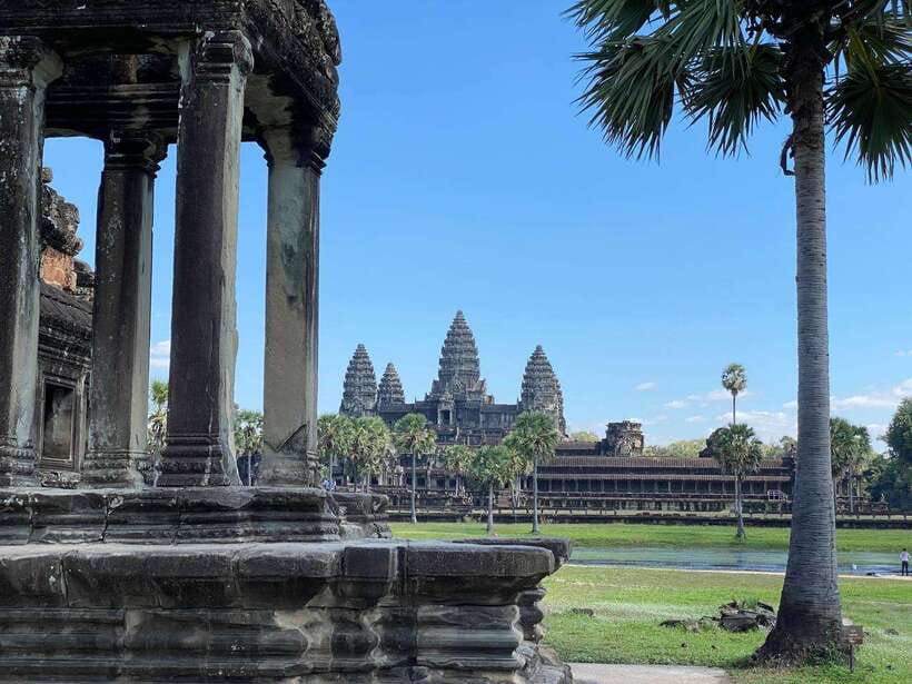Siem Reap: Private Angkor Wat & Bakheng Mountain Sunset Tour - FAQ