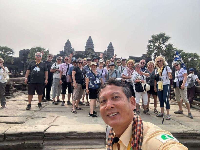 Siem Reap: Private Angkor Wat & Bakheng Mountain Sunset Tour - What the $59 price really covers