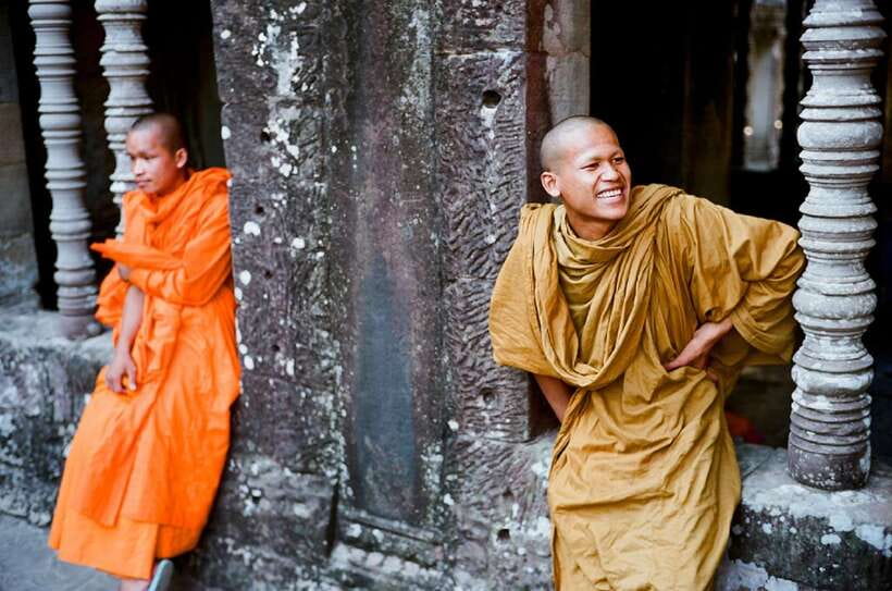 Siem Reap: Private Angkor Wat & Bakheng Mountain Sunset Tour - Booking details and flexibility