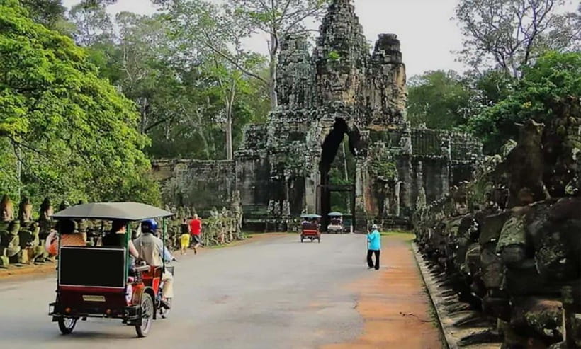 Siem Reap : Private Tuk-Tuk Tour of the Magnificent Temples. - Angkor Wat, the grand first stop