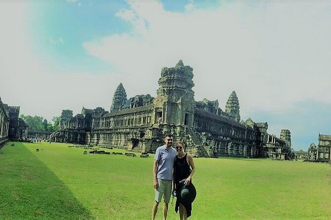 Siem Reap Tour: Angkor Wat Sunrise, Bayon, Ta Prohm, Banteay Srei - Angkor Wat: more than a sunrise photograph