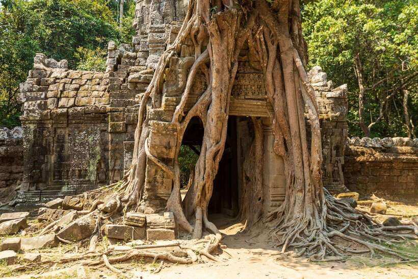 SiemReap: Private Angkor Wat Tour in English or German guide - Day two: sunrise, the Grand Circuit, and Banteay Srei