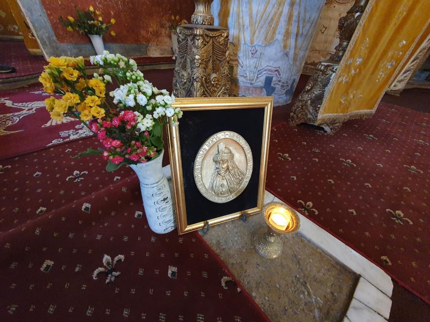 Snagov Monastery, Ceaușescu Mansion, & Village Museum - 6h - Key points to know before booking