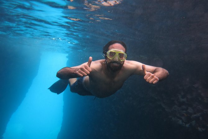 Snorkeling and swimming tour to the Poseidon's temple at Sounio cape - Lake Vouliagmeni gives you a gentle start