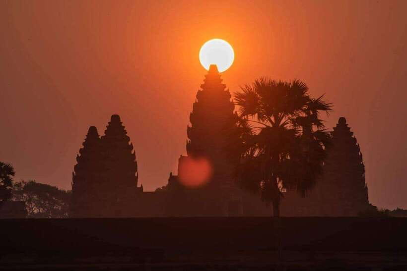 Sunrise at Angkor Wat Temple: 3-Hour Private Tour - The 4:40 AM start and the short ride to Angkor Wat