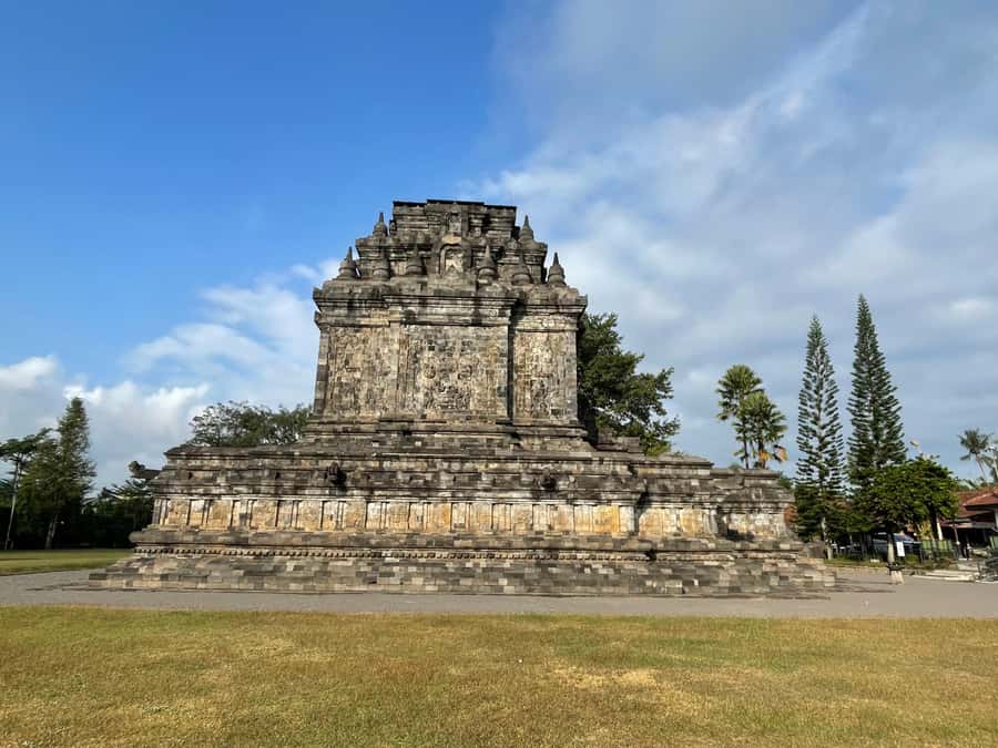 Sunrise at Punthuk Setumbu, Borobudur Temple, Mendut & Pawon - Climbing Borobudur for the main two-hour visit