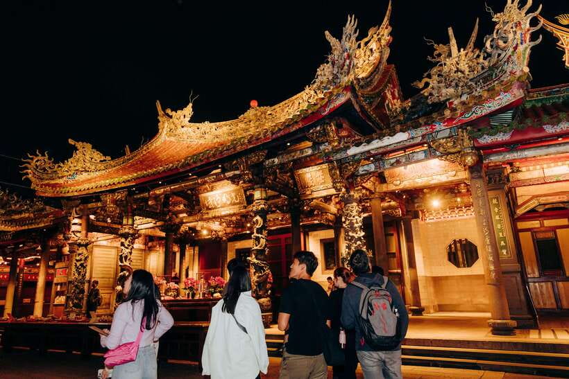 Taipei's Origin & Longshan Temple - Taiwan Cultural Tour - Meeting more than 100 folk gods