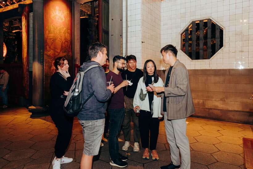 Taipei's Origin & Longshan Temple - Taiwan Cultural Tour - Practical choices before you go