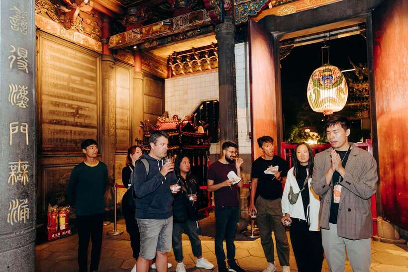 Taipei's Origin & Longshan Temple - Taiwan Cultural Tour - Taipei’s origin told through daily life