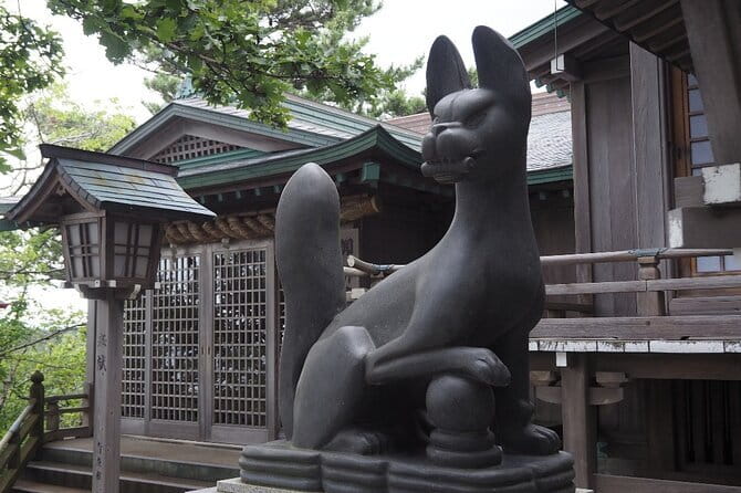 Takayama Inari Shrine Tour with Private Transportation - The 90-step climb and the easier route