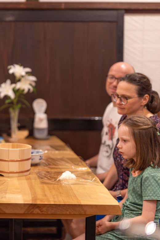 Takayama: Onigiri and miso soup making at a buddhist temple - What the English guidance is really like