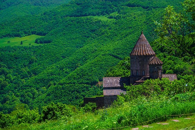 Tatev & Shaki Waterfall Guided Group Tour with Wine Tasting - Areni wine tasting and Armenian flavors