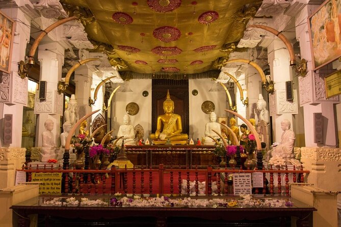 Temple of The Sacred Tooth Relic Entrance Ticket with Guide - Key points to know before you book