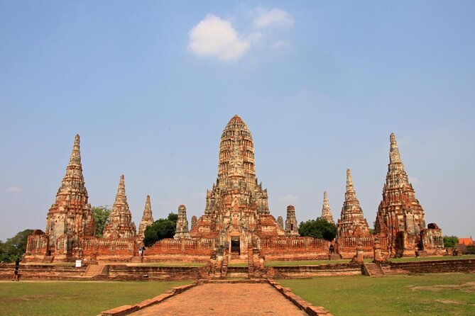 Temples of Ayutthaya Day Tour from Bangkok - Wat Chaiwatthanaram and the old capital’s grand scale