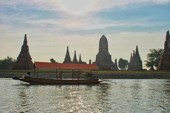 Temples of Ayutthaya Day Tour from Bangkok - Riverside lunch and a calmer middle of the day