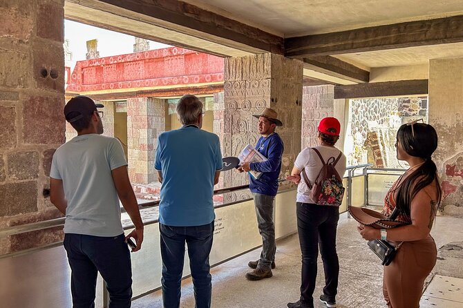 Teotihuacan, Guadalupe Shrine & Tlatelolco Day Tour with Lunch - Lunch, music, and the late-afternoon energy dip