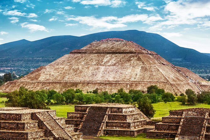 Teotihuacan & Guadalupe Shrine + Xochimilco, Coyoacán & Frida Kahlo Combo Tour - Tlatelolco and the Plaza of Three Cultures