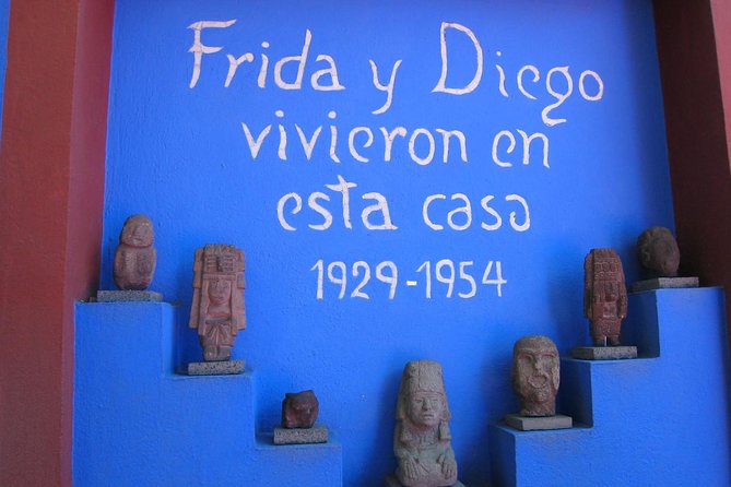 Teotihuacan & Guadalupe Shrine + Xochimilco, Coyoacán & Frida Kahlo Combo Tour - UNAM’s murals and a final look at modern Mexico