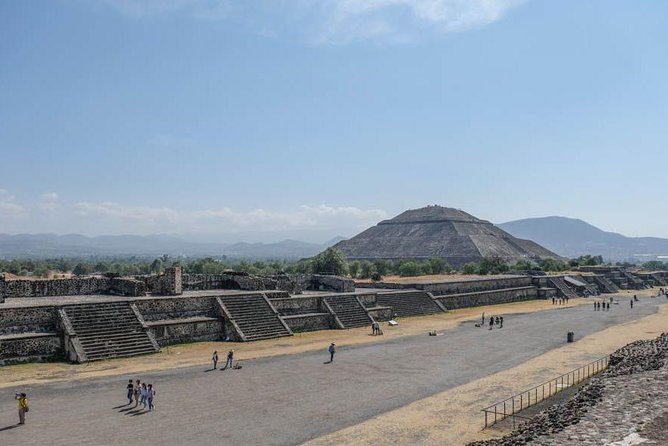 Teotihuacan, Shrine of Guadalupe & Tlatelolco Day Tour - Starting at the Basilica of Guadalupe