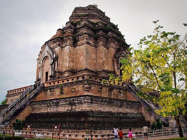 The Best City Tour View Points Wat Doi Suthep, Wat Chedi Luang and Wat Pha Lat - Wat Chedi Luang and the remains of a giant pagoda