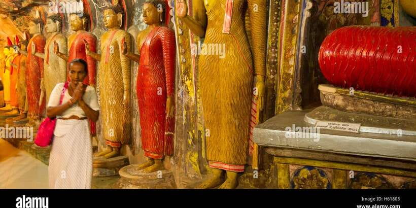 Three Temples Loop In Kandy Day Tour By Tuk Tuk - Embekka Devalaya and its extraordinary wooden carvings
