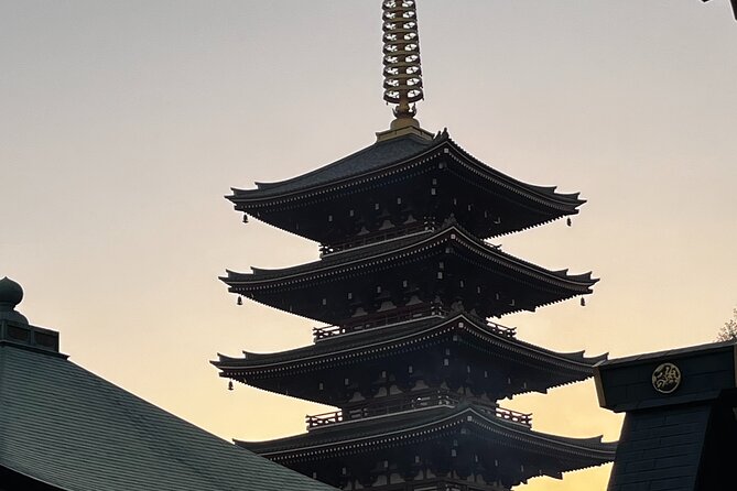 Tokyo: Asakusa Walking Tour -Sumida River to Senso-ji Temple - Kaminarimon Gate and the first view of Senso-ji
