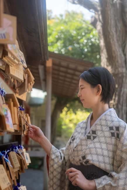 Tokyo: Buddhism and Shinto Temple Tour with a Real Local - What happens at Naritasan Fukagawa Fudo-do