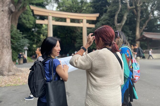 Tokyo: Harajuku Meiji Shrine to Shibuya Crossing Guided Tour - Entering Meiji Jingu’s forest